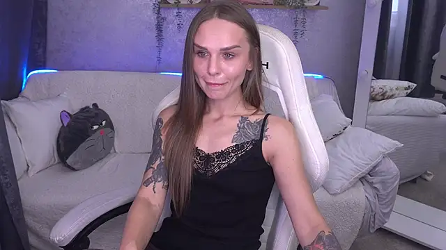 KiraGrayy online show from November 26, 6:46 am