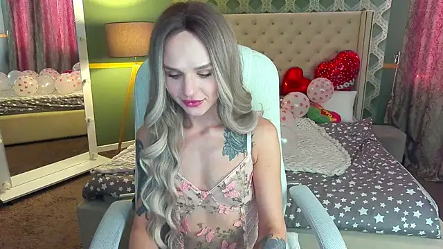 KiraGrayy online show from February 11, 1:41 pm