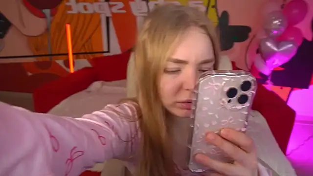 EmilySunshineS online show from February 20, 7:43 am