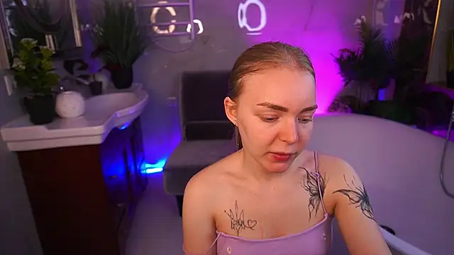 EmilySunshineS online show from May 21, 12:46 pm