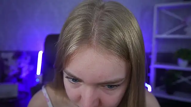 EmilySunshineS online show from November 9, 7:23 am