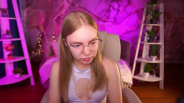 EmilySunshineS online show from March 1, 7:19 am