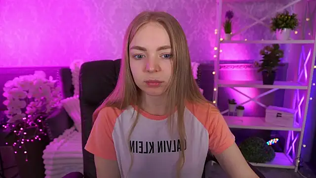 EmilySunshineS online show from February 9, 8:12 am