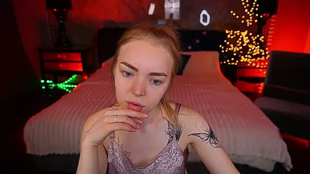 EmilySunshineS online show from May 8, 6:39 am