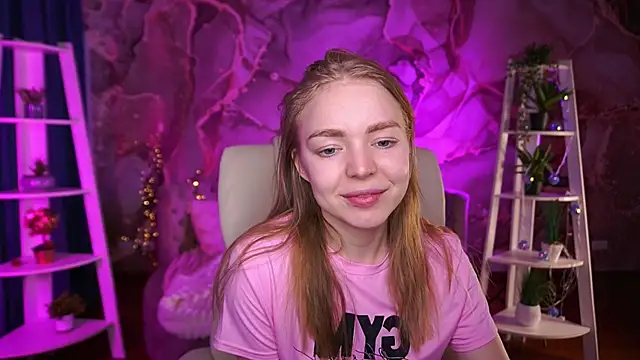 EmilySunshineS online show from February 28, 1:44 pm