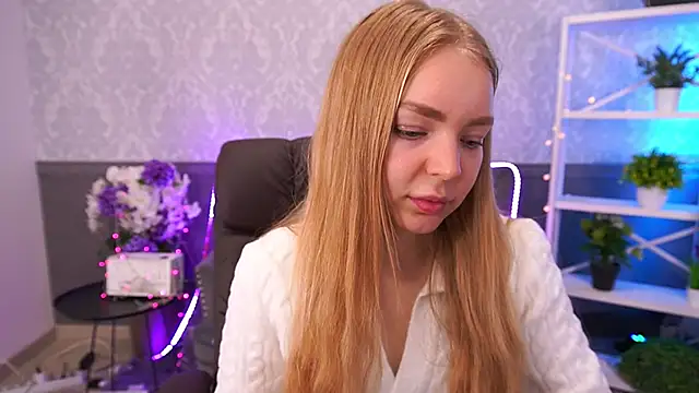 EmilySunshineS online show from November 30, 6:47 am