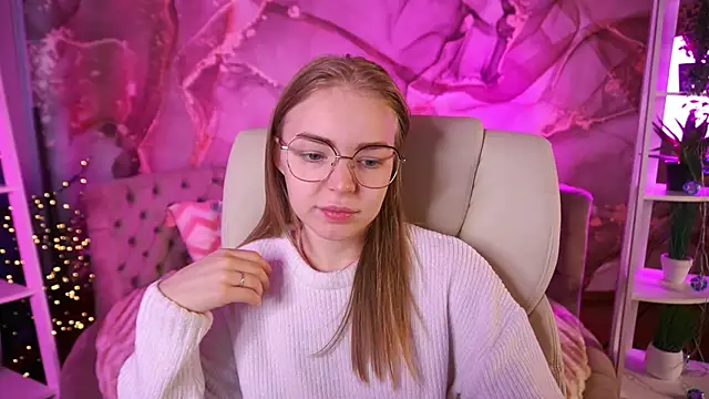 EmilySunshineS online show from March 19, 7:41 am