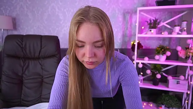 EmilySunshineS online show from October 24, 6:01 am