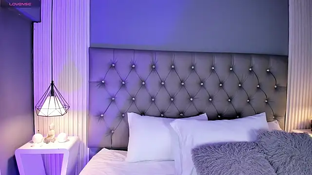 VioletthaRous online show from March 12, 10:36 pm