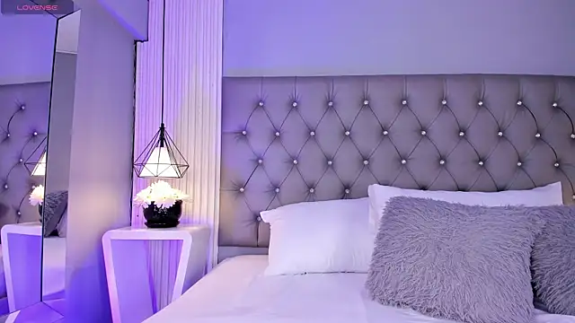 VioletthaRous online show from July 8, 10:32 pm