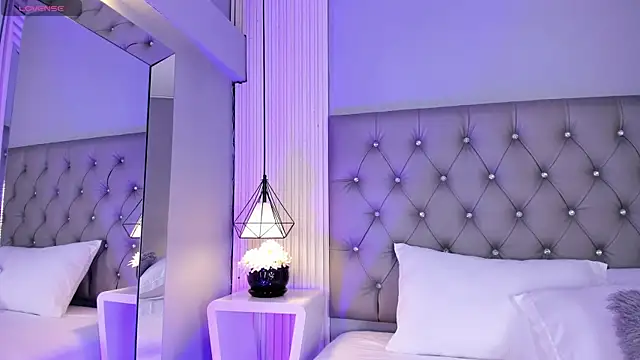VioletthaRous online show from June 30, 10:43 pm