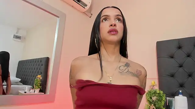  candy jade  online show from April 22, 12:45 pm