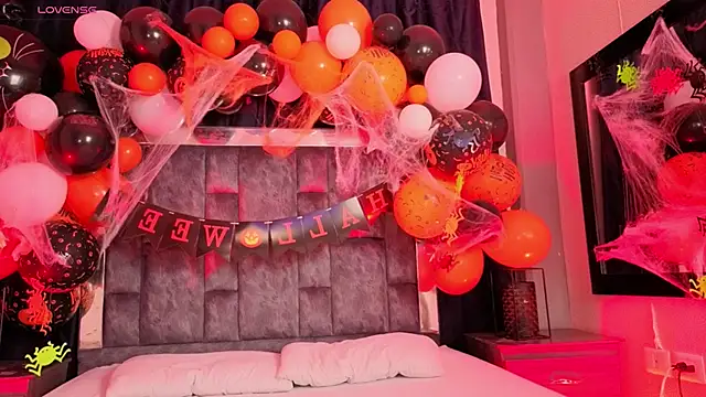 Mia Oxford online show from October 21, 12:26 pm