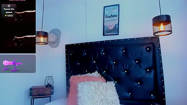 victoriajk online show from June 26, 5:52 pm