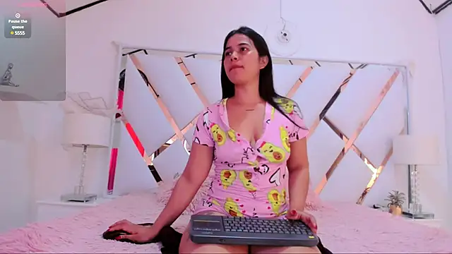 Snapshot of naughty__sara chatting on March 4, 2:53 pm naughty sara online show from March 4, 2:53 pm