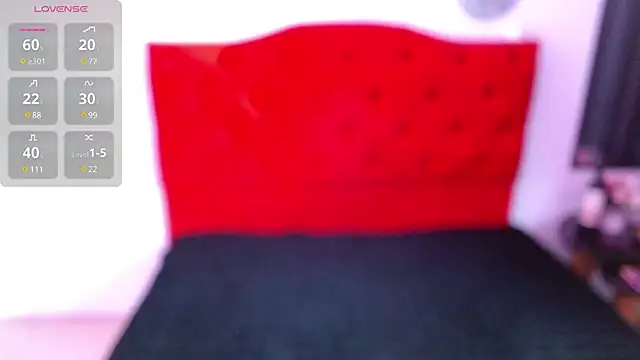 Snapshot of Sofi_F_w chatting on March 20, 10:40 pm Sofi F w online show from March 20, 10:40 pm