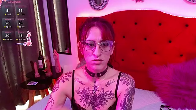 Snapshot of Sofi_F_w chatting on February 26, 9:31 pm Sofi F w online show from February 26, 9:31 pm