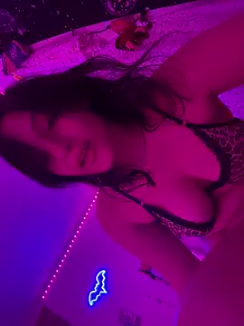 jbabyzszs online show from March 3, 4:43 am