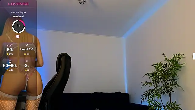 janecandyy  online show from January 11, 3:09 pm