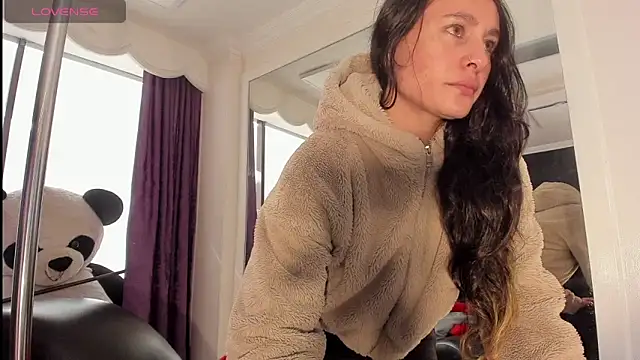 Coral Gibson online show from April 23, 12:22 pm