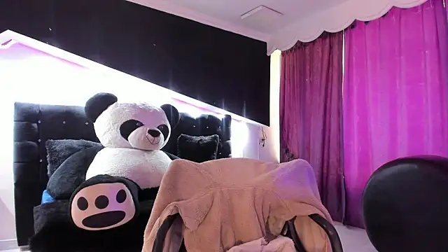 Coral Gibson online show from June 24, 2:37 pm