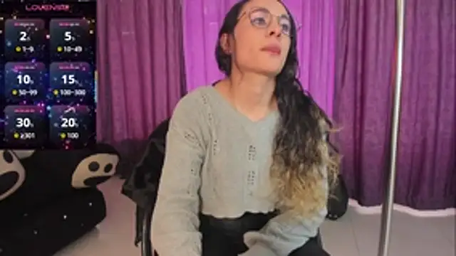 Coral Gibson online show from November 4, 12:53 pm