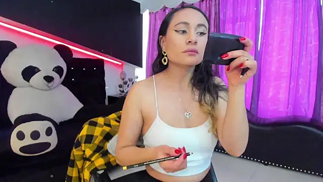Coral Gibson online show from September 22, 12:33 pm