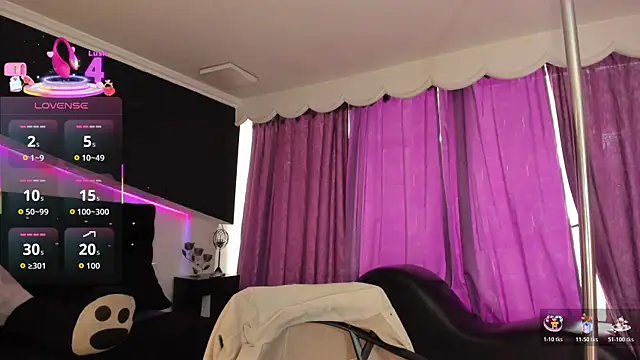 Coral Gibson online show from January 13, 2:54 pm