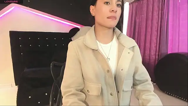 Coral Gibson online show from December 4, 12:37 pm