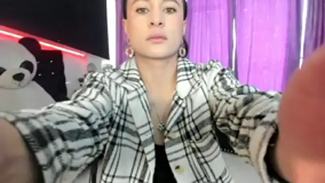 Coral Gibson online show from October 16, 1:08 pm