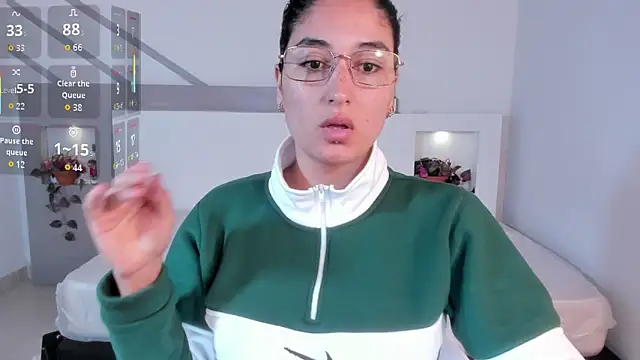 ScarlettWet9 online show from November 7, 9:25 am