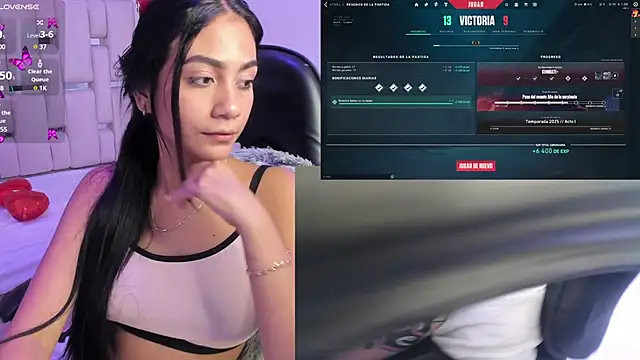 Snapshot of EvaHale_ chatting on February 13, 12:24 am EvaHale online show from February 13, 12:24 am