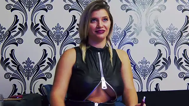 Lorehottie online show from March 15, 12:24 pm