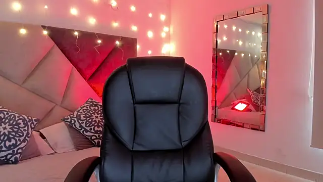 GiaFu online show from October 30, 6:16 pm