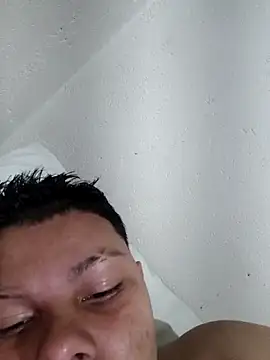 putoso031 online show from October 6, 12:23 am