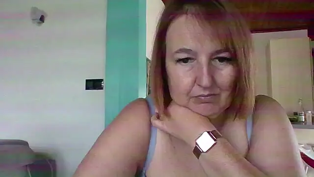 Snapshot of Sandcoq chatting on October 9, 8:15 am Sandcoq online show from October 9, 8:15 am