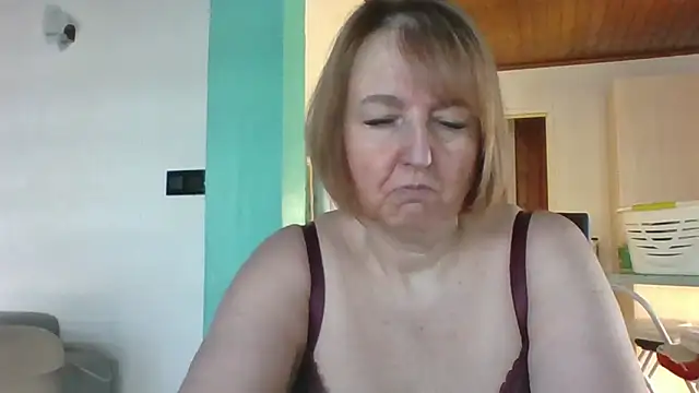 Sandcoq online show from February 5, 8:32 am