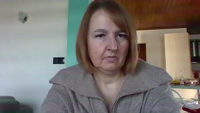 Snapshot of Sandcoq chatting on November 4, 9:35 am Sandcoq online show from November 4, 9:35 am