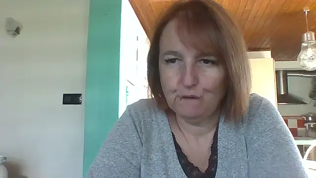 Snapshot of Sandcoq chatting on October 1, 1:48 pm Sandcoq online show from October 1, 1:48 pm