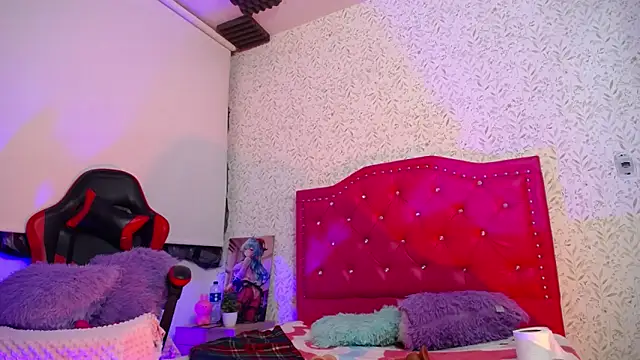 Snapshot of kaoz_36 chatting on December 17, 8:58 pm kaoz 36 online show from December 17, 8:58 pm