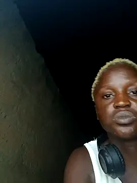 Snapshot of Crazybitchtheanalgoddess4 chatting on January 4, 6:51 pm Crazybitchtheanalgoddess4 online show from January 4, 6:51 pm