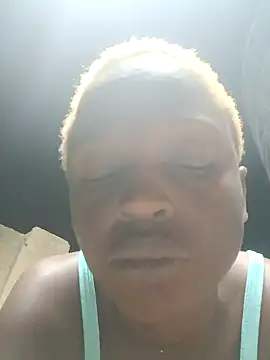 Snapshot of Crazybitchtheanalgoddess4 chatting on December 24, 9:55 pm Crazybitchtheanalgoddess4 online show from December 24, 9:55 pm