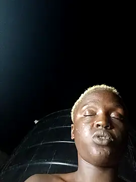 Snapshot of Crazybitchtheanalgoddess4 chatting on January 5, 1:03 am Crazybitchtheanalgoddess4 online show from January 5, 1:03 am