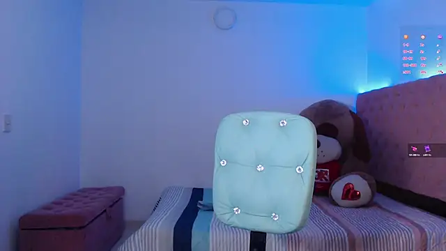 Snapshot of SMIILING_PRINCESS chatting on January 30, 5:52 am SMIILING PRINCESS online show from January 30, 5:52 am