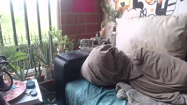 roystonee01 online show from November 8, 11:14 am