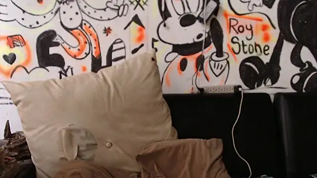 roystonee01 online show from January 31, 9:02 pm