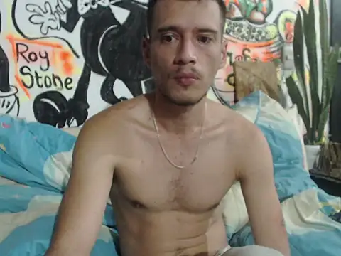 roystonee01 online show from September 9, 9:41 am