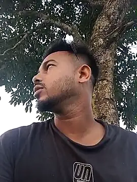 Snapshot of arafat_mia chatting on October 25, 12:21 am arafat mia online show from October 25, 12:21 am