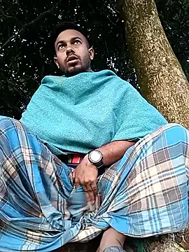 Snapshot of arafat_mia chatting on December 5, 12:43 am arafat mia online show from December 5, 12:43 am