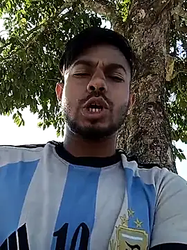 Snapshot of arafat_mia chatting on November 28, 5:07 am arafat mia online show from November 28, 5:07 am